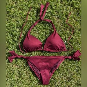 NWOT Elegant Ribbed Triangle Burgundy Bikini Set